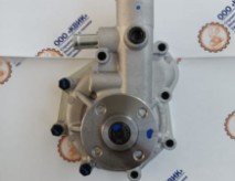 Помпа водяная для двигателя 6D107/SAA4D107E-1E